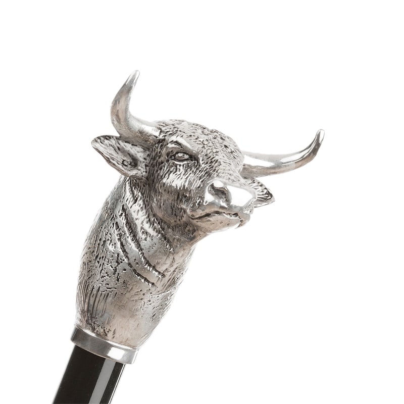 Handle of men's black umbrella with silver bull - img 1