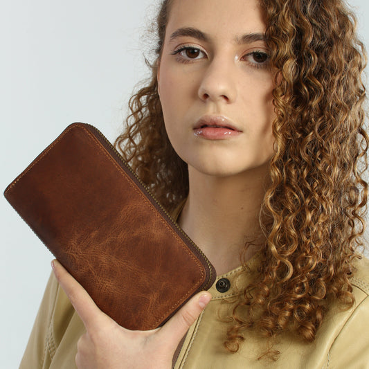 Tony Perotti Women’s Brown Leather Zip Around Wallet — Arno 2250 Whisky