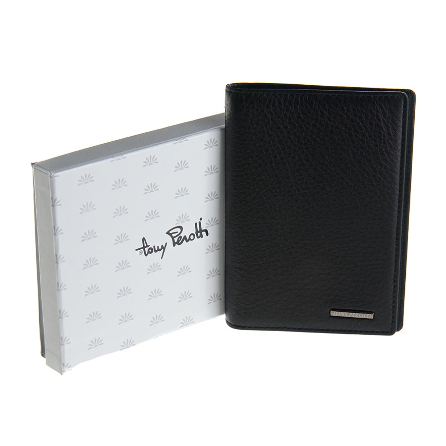 Black leather passport cover Tony Perotti New Contatto 3550 nero next to its branded gift box