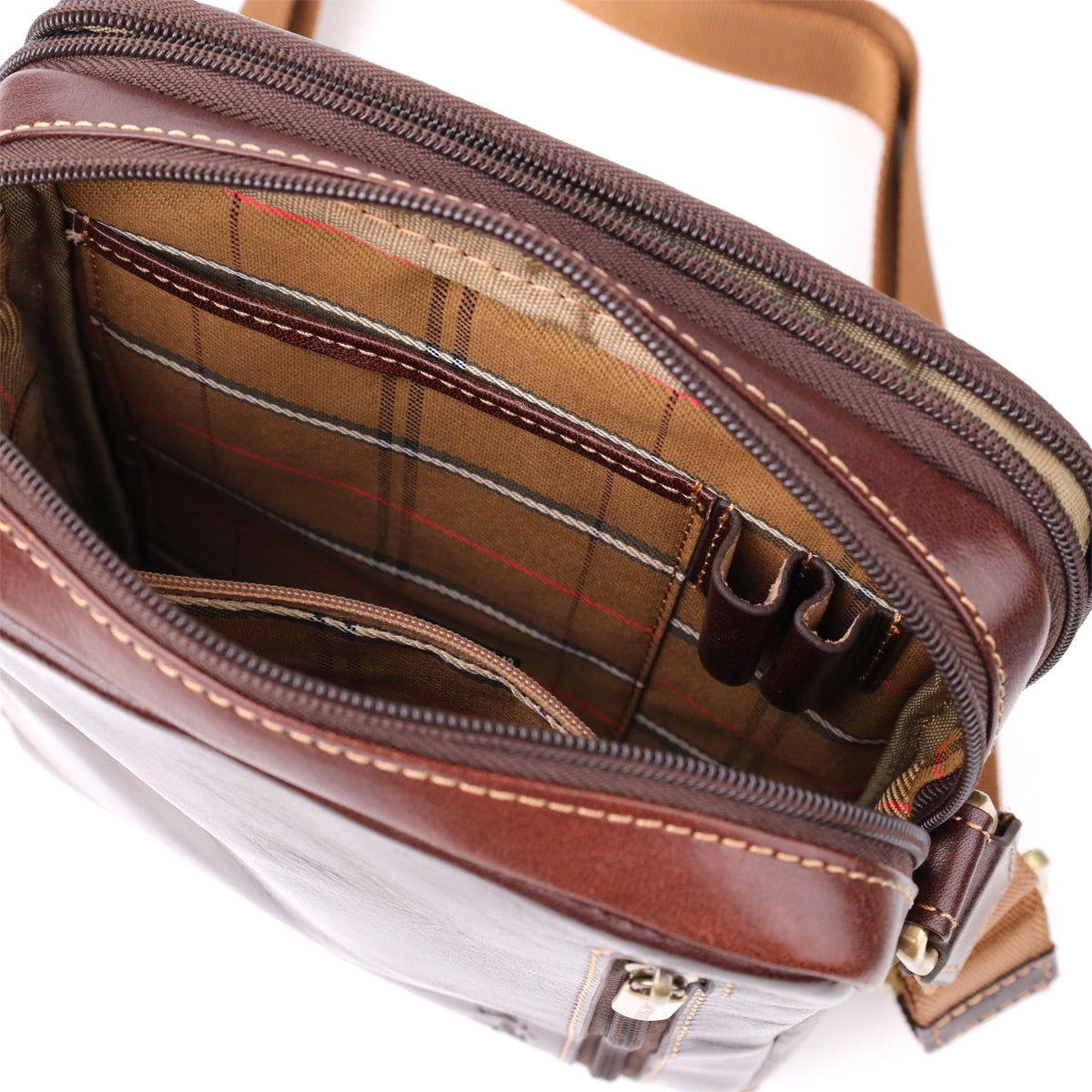 Macro shot of the zip puller on the front pocket of the Italico 9148-17 bag, stamped TONY PEROTTI