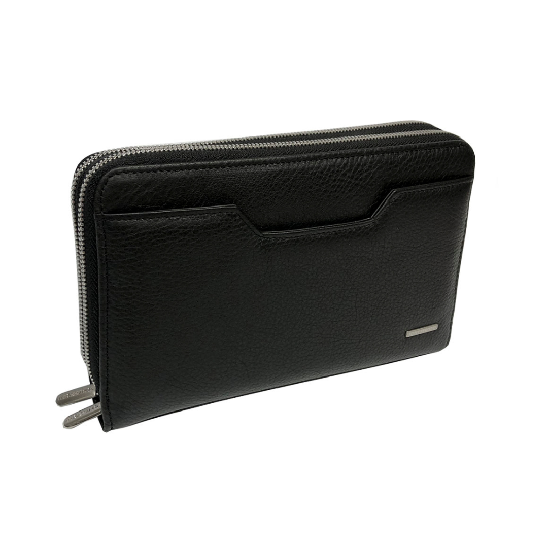 Black Tony Perotti 2886 clutch at an angle — pebbled calf leather and the double zip closure with branded silver pullers