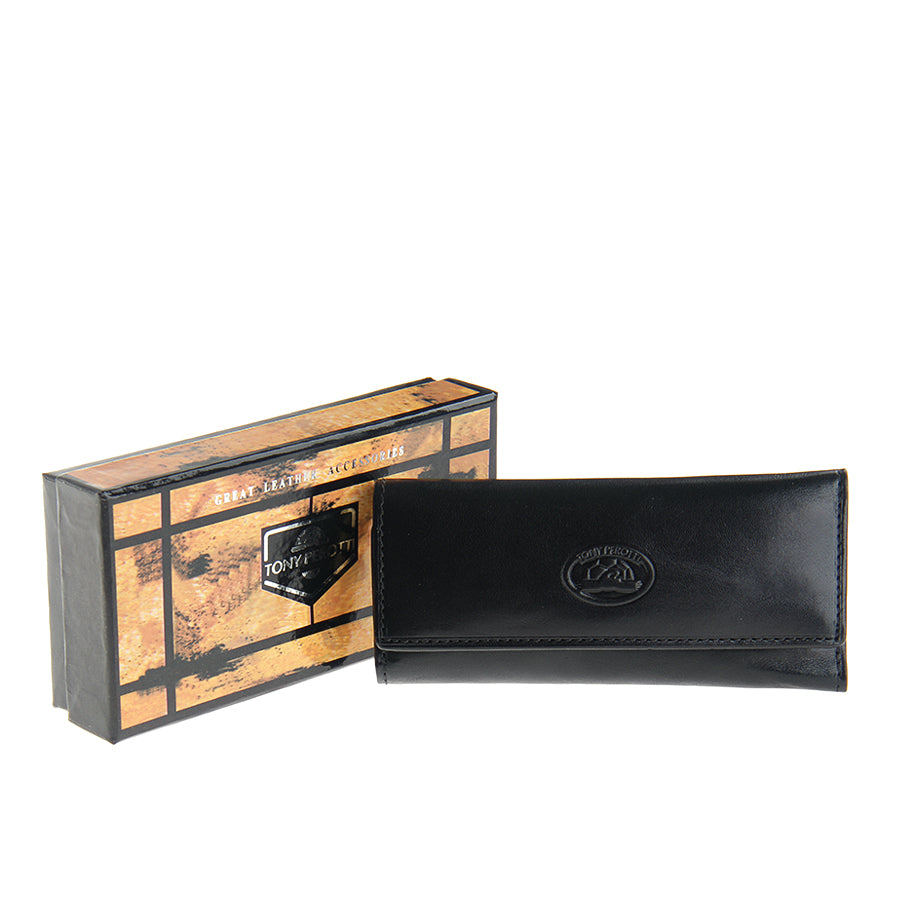 Black leather key case beside its branded Tony Perotti box, handcrafted in Italy — Italico 344 nero