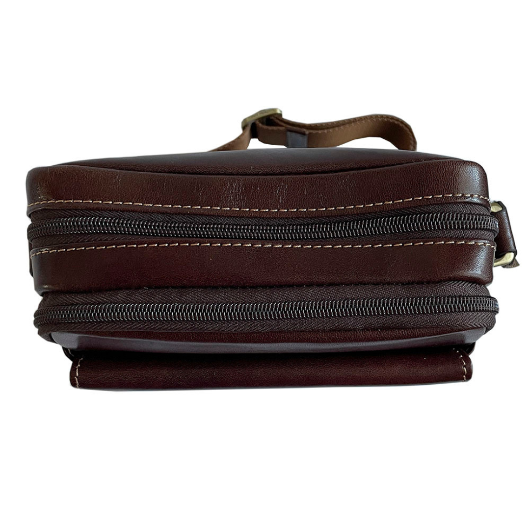 Bottom view of the dark brown Italico 9148-17 — two compartment zips and flap edge with contrasting stitching