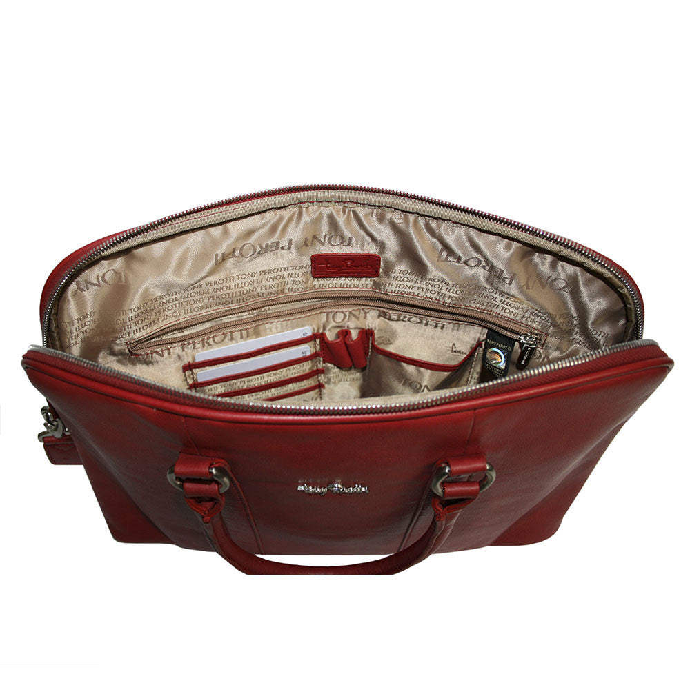 Inside the Tony Perotti Contatto 9574-40 rosso briefcase: card slots, pen loops and the stitched-in authenticity tag