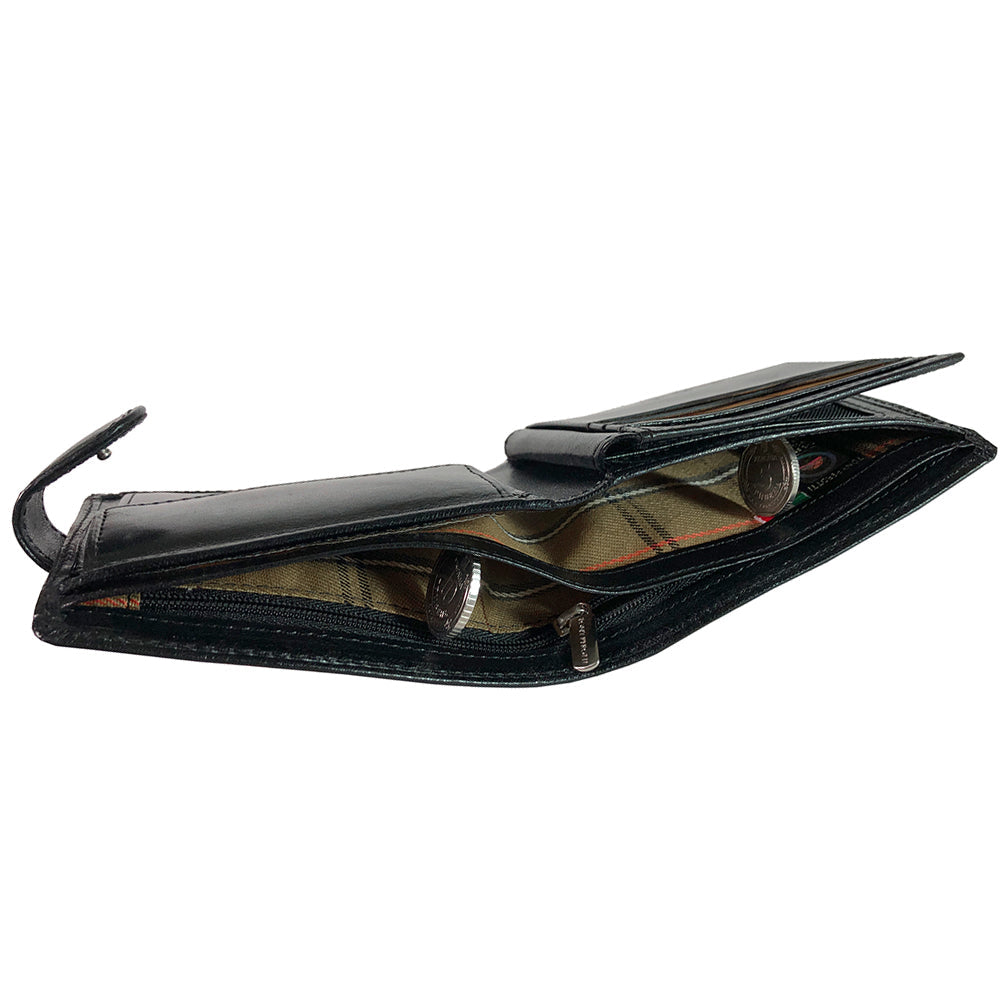 Italico 2117 nero seen from the edge, open — the banknote compartment and the coin pocket with coins