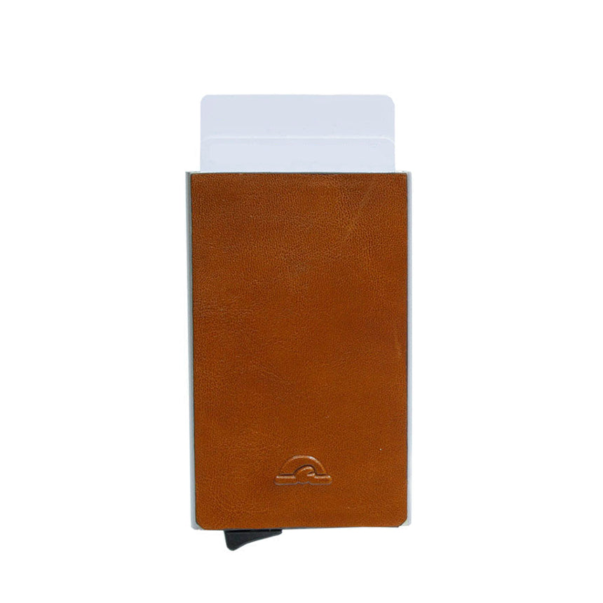 Tony Perotti Nevada 3771 honey — honey-tan leather card holder with the cards risen out of the aluminium shell