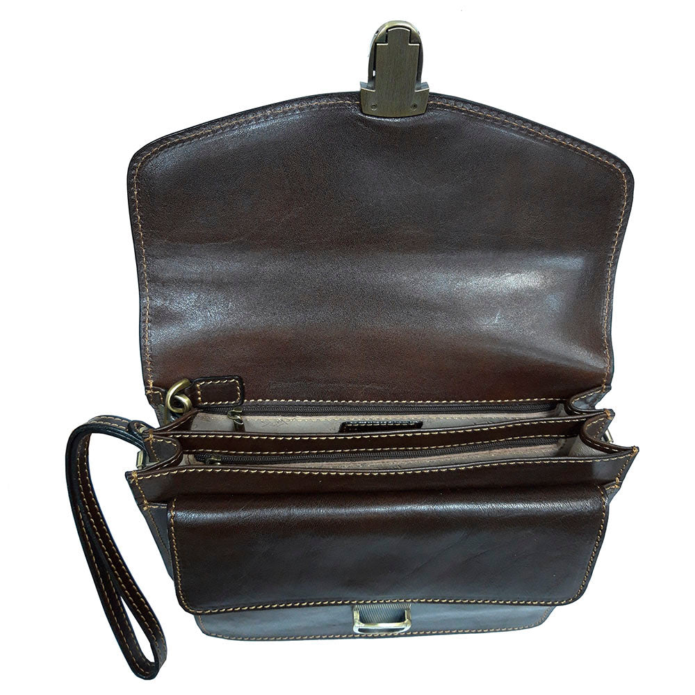 Italico 8264 opened — the leather-lined flap, two compartments and the inner zip pocket