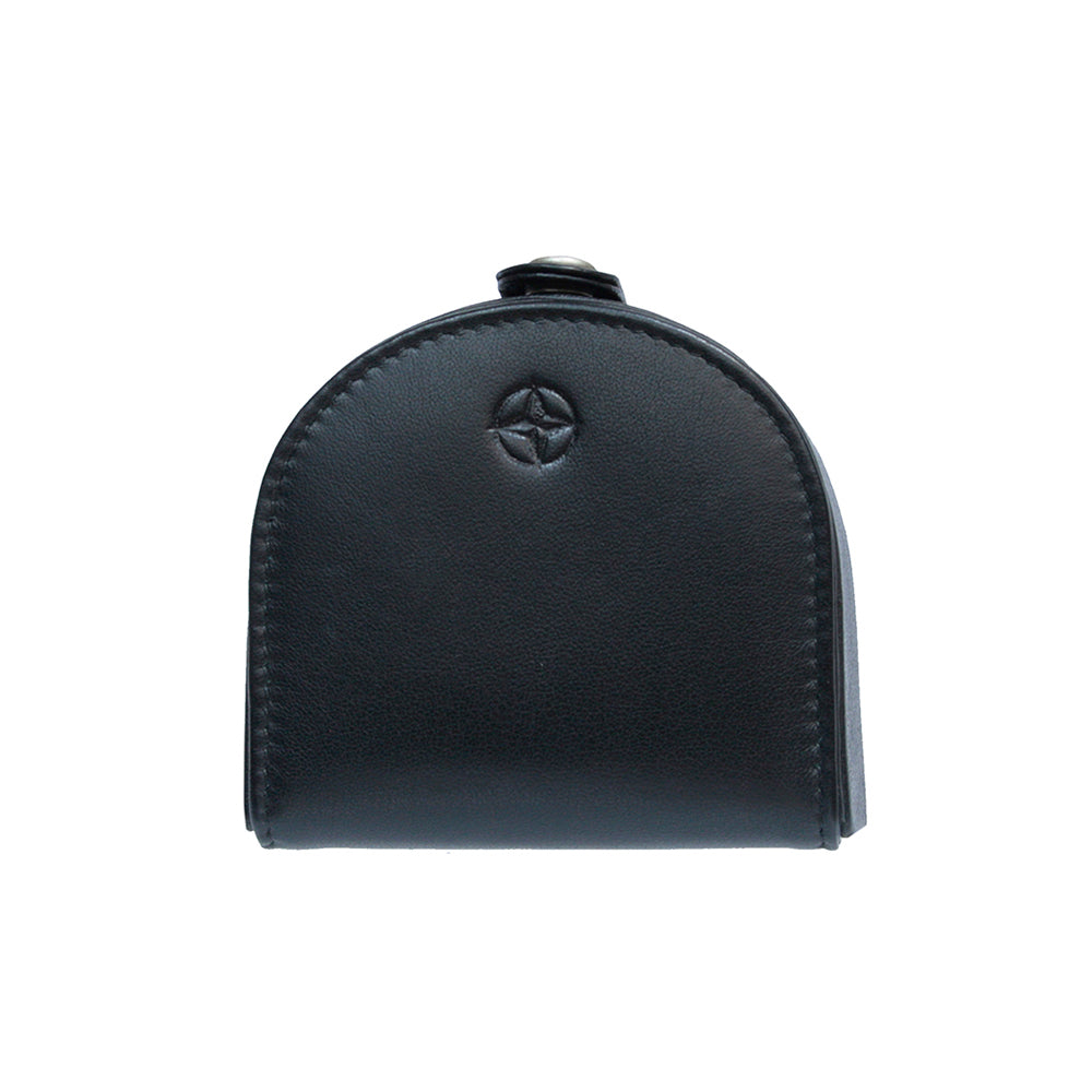 Tony Perotti Cortina 5070 nero coin pouch seen straight on — horseshoe outline and the embossed compass rose