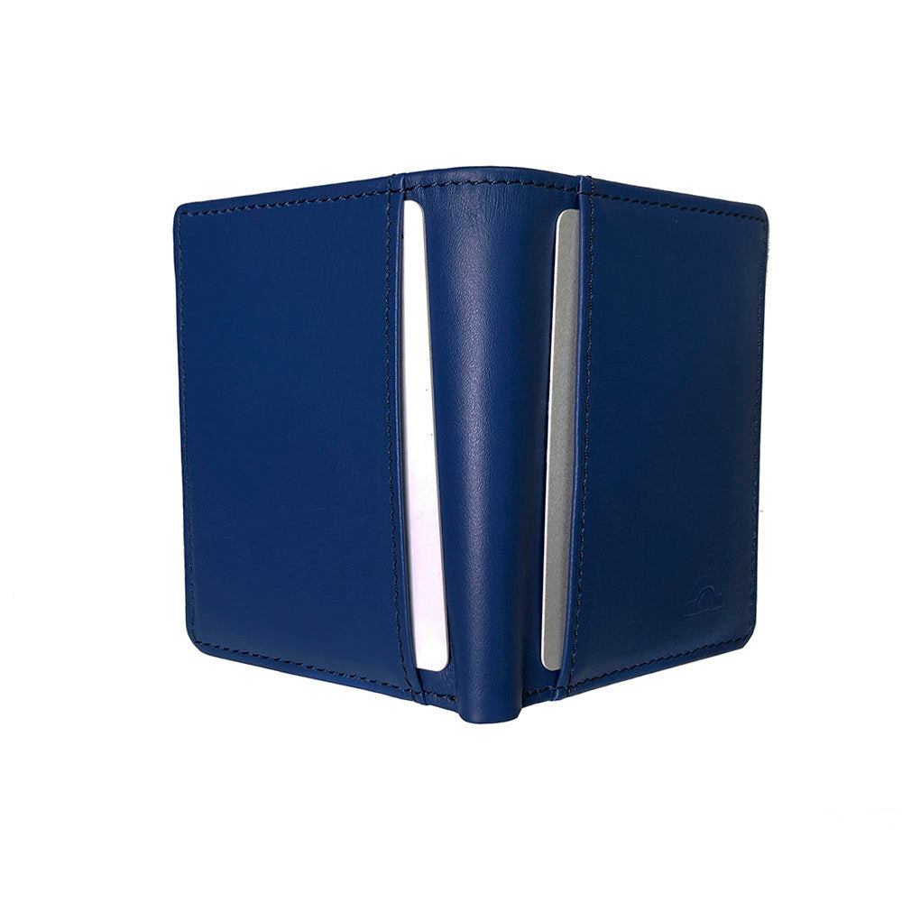 Tony Perotti New Rainbow 1034 bluette — standing closed with a card in the slot on each outer face