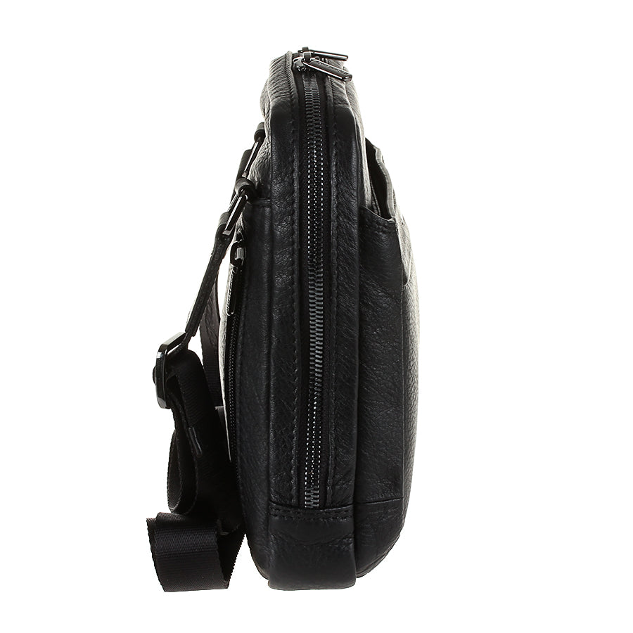 Tony Perotti New Contatto 9984-17 nero black leather crossbody bag, side view showing the slim profile and wrap-around zip