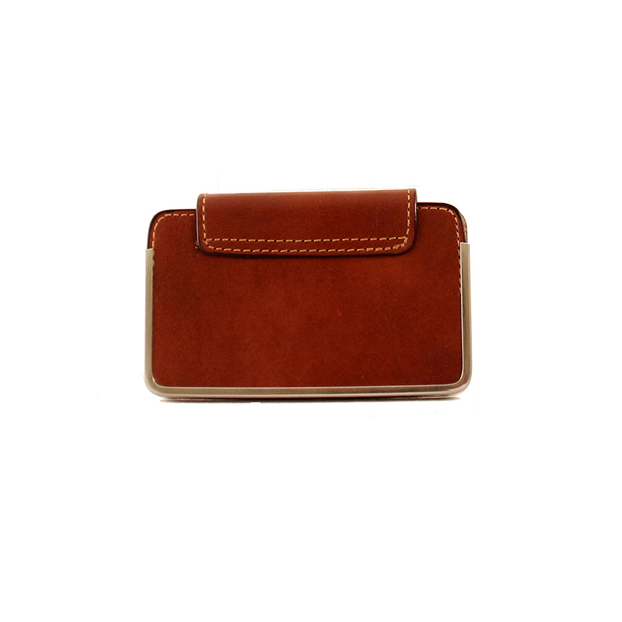 Tony Perotti Italico 2286 cognac — the case seen from the front with the flap closed