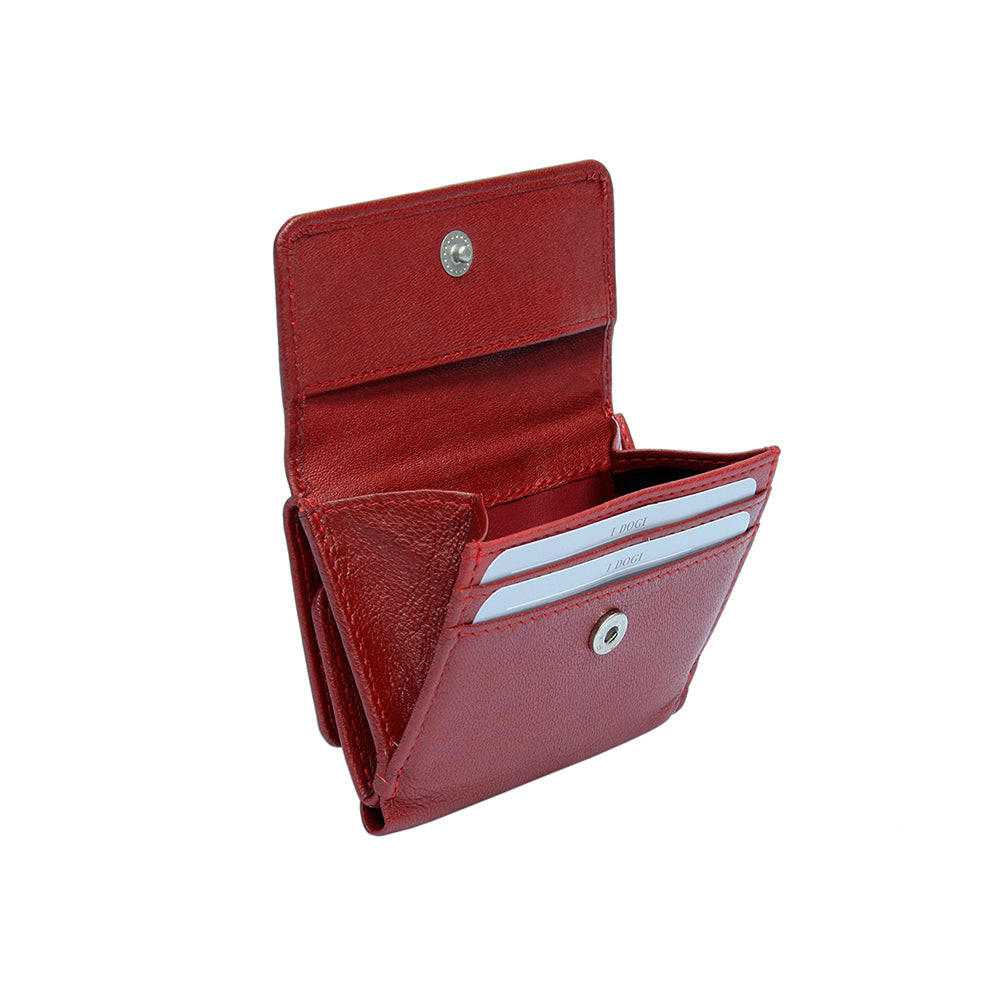 Tony Perotti Cortina 5056 rosso with the flap raised — card slots and the press stud of the coin pocket