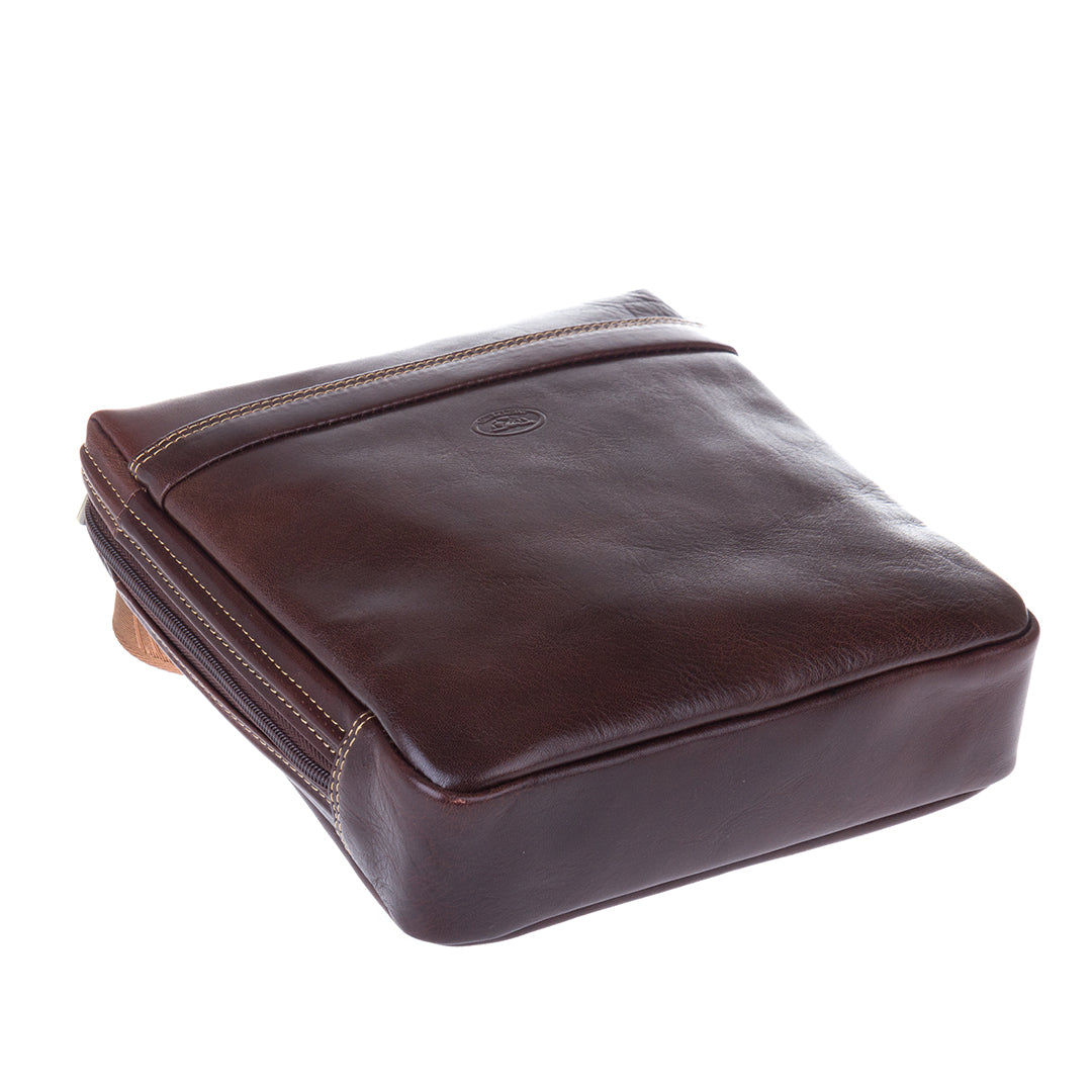 Bottom view of the dark brown leather crossbody bag — Tony Perotti Italico 6001 moro