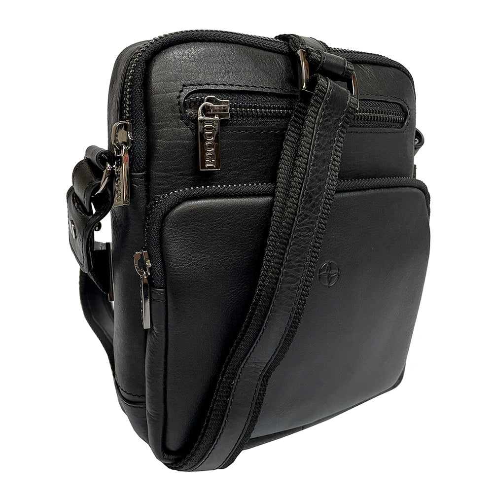 Cortina 6048 nero at an angle: front zip pocket, horizontal zip pocket above it and the leather-and-webbing strap