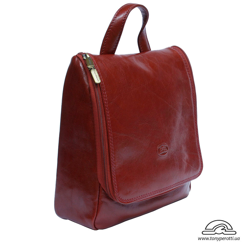 Tony Perotti Italico 8220 rosso red leather toiletry bag with hanging hook — angled closed view