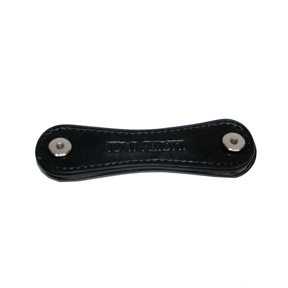 Tony Perotti Nevada KR-198 nero — black leather key organiser closed, «TONY PEROTTI» embossed between the two screw posts